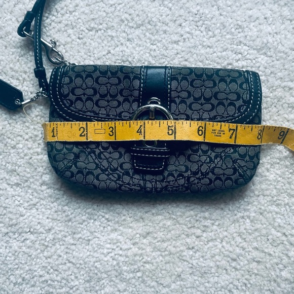 Coach Wristlet - Picture 3 of 5